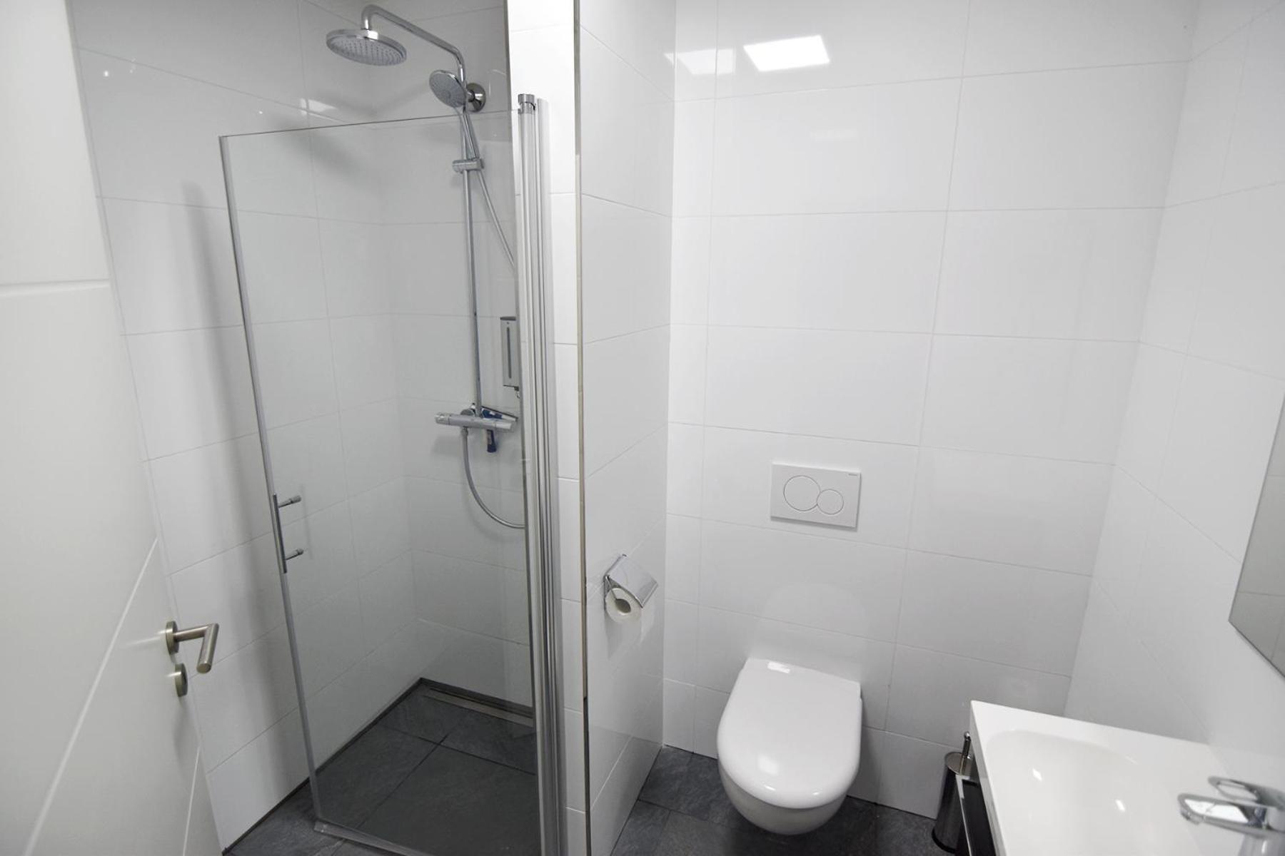 Im Tal 2 Apartment Haus แบร์กไฮม์ ภายนอก รูปภาพ